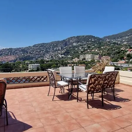 Wonderful Duplex With A View Over Villefranchemer